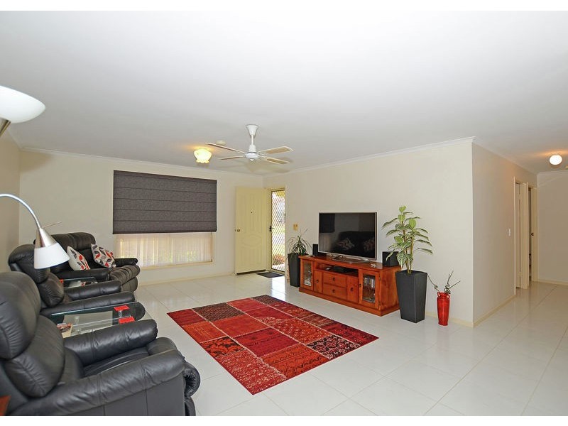 3 Vicki Parade, Torquay QLD 4655
