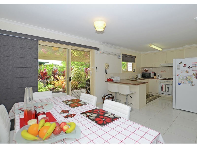 3 Vicki Parade, Torquay QLD 4655