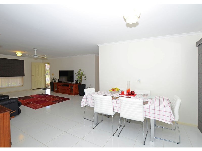 3 Vicki Parade, Torquay QLD 4655