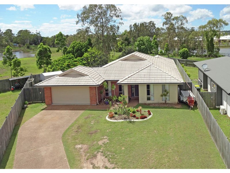 11 Golden Grove Court, Eli Waters QLD 4655