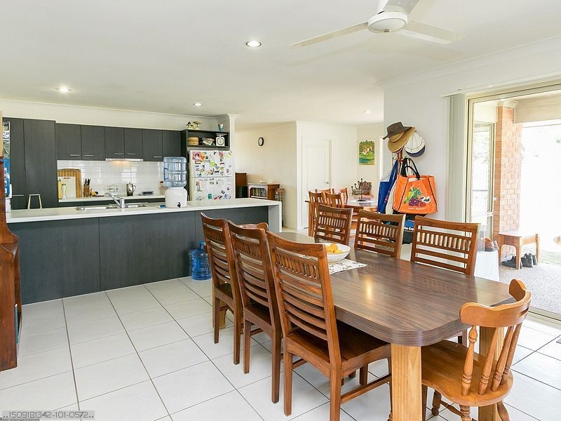 11 Golden Grove Court, Eli Waters QLD 4655