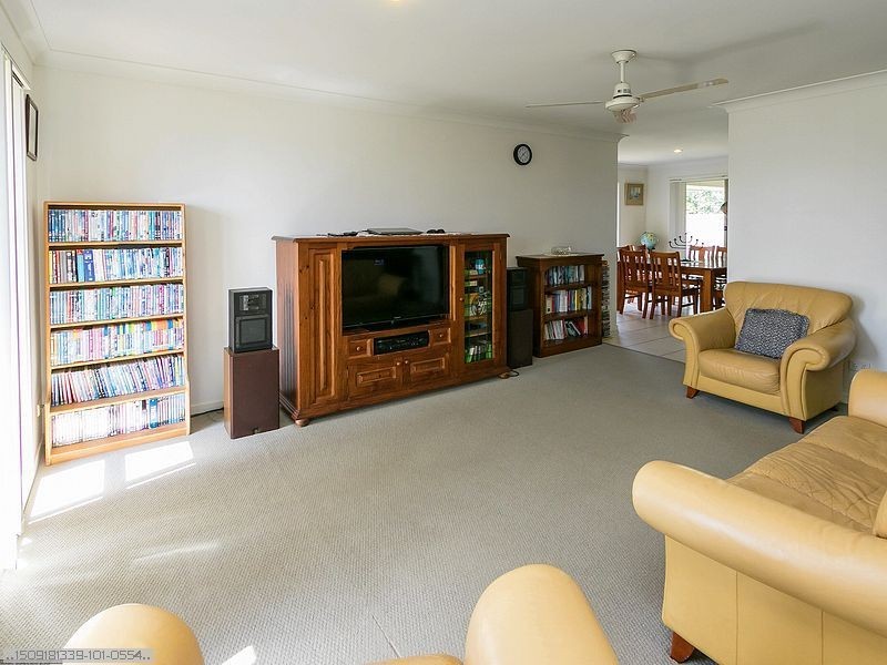 11 Golden Grove Court, Eli Waters QLD 4655