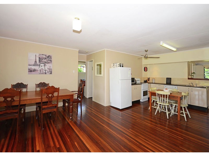 7 Helsham Street, Point Vernon QLD 4655