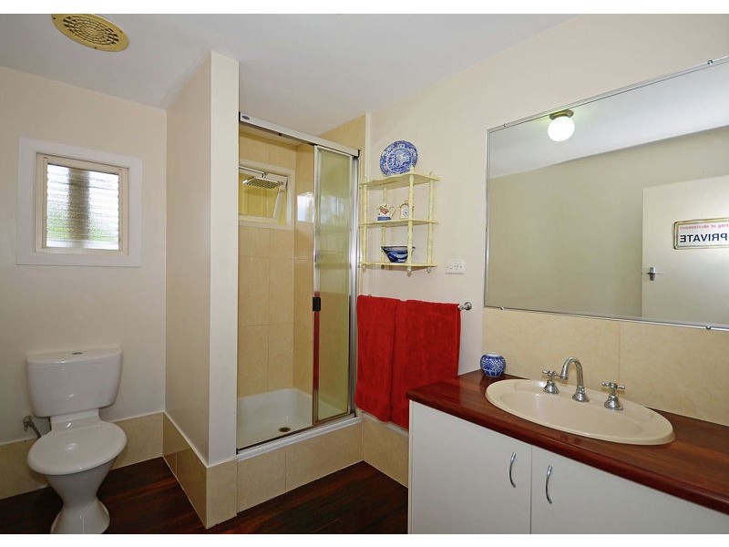 7 Helsham Street, Point Vernon QLD 4655