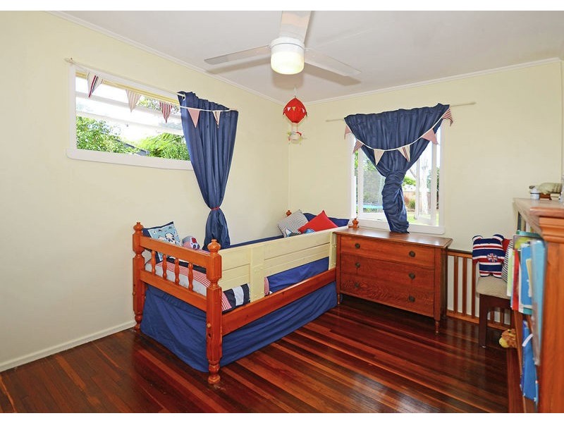 7 Helsham Street, Point Vernon QLD 4655