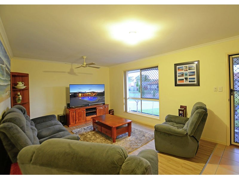 5 Sonder Street, Urangan QLD 4655