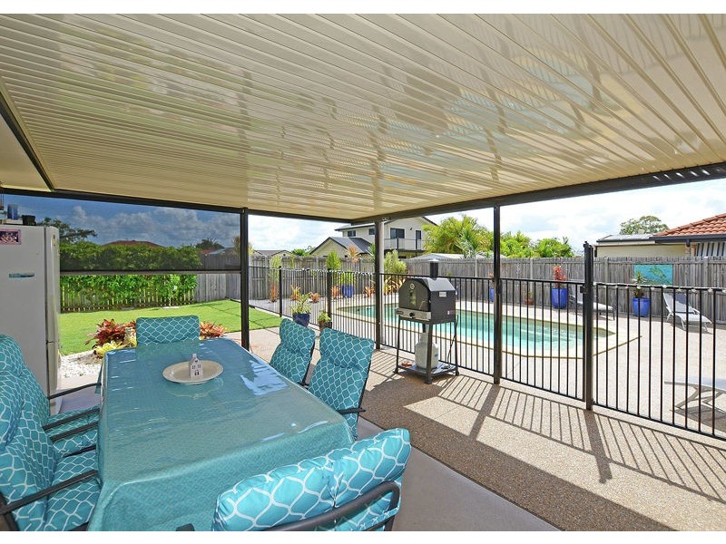 5 Sonder Street, Urangan QLD 4655