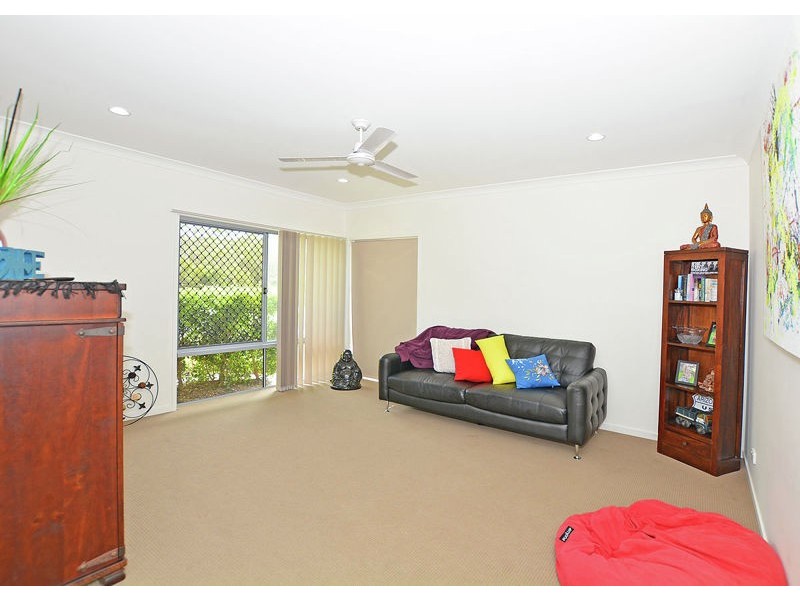 50 Augustus Boulevard, Urraween QLD 4655