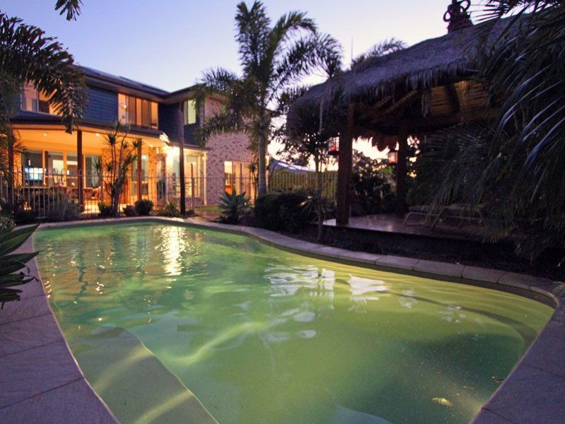 21 Seaside Cct, Toogoom QLD 4655