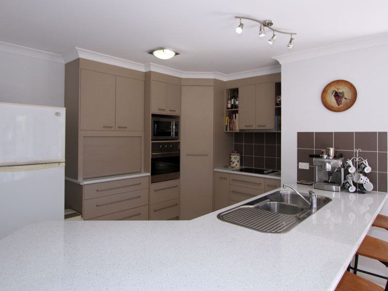 21 Seaside Cct, Toogoom QLD 4655