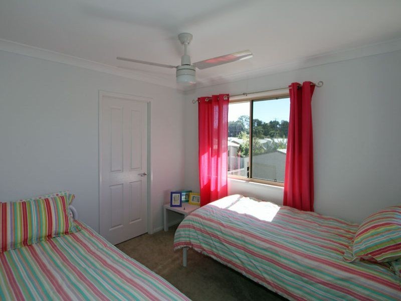 21 Seaside Cct, Toogoom QLD 4655