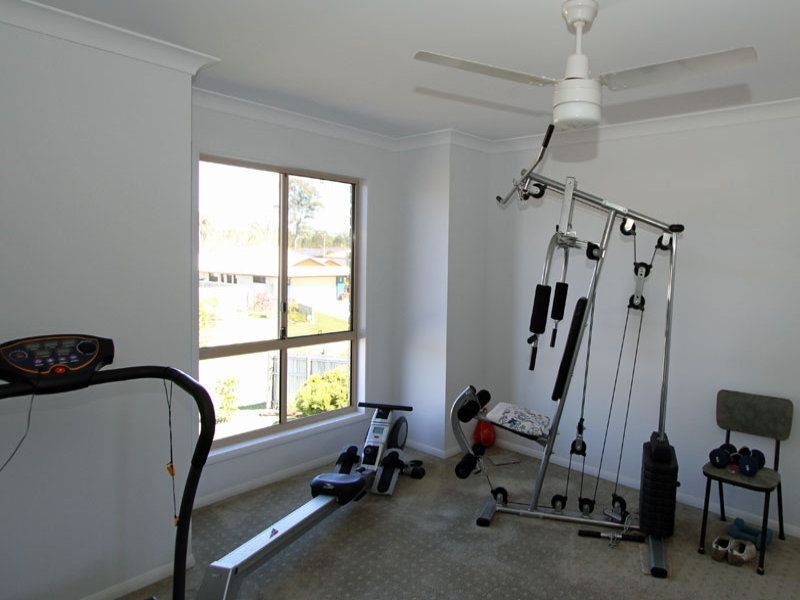 21 Seaside Cct, Toogoom QLD 4655