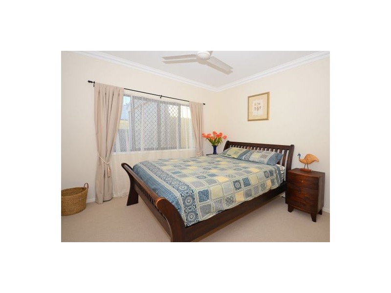 16 Harrison Circuit, Urangan QLD 4655