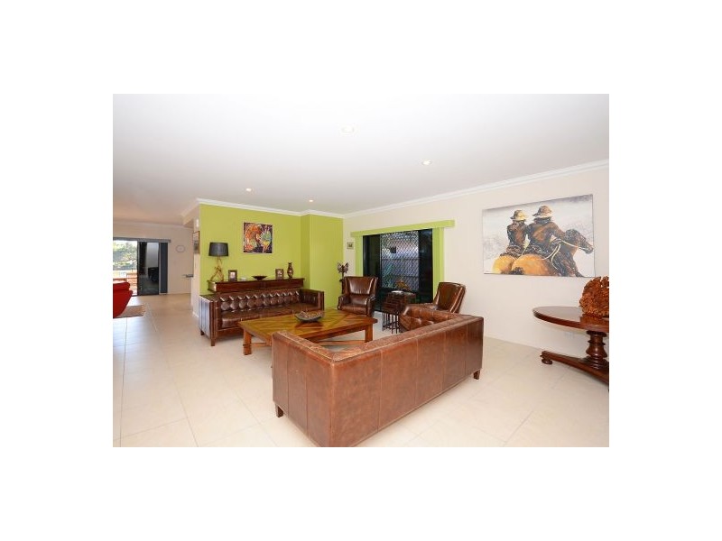 16 Harrison Circuit, Urangan QLD 4655