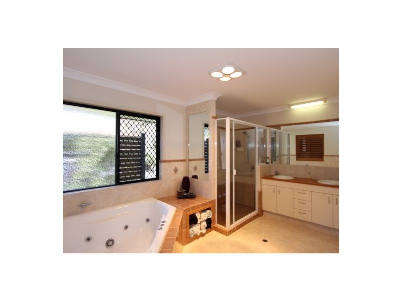 12-14 Foxwood Court, Dundowran Beach QLD 4655