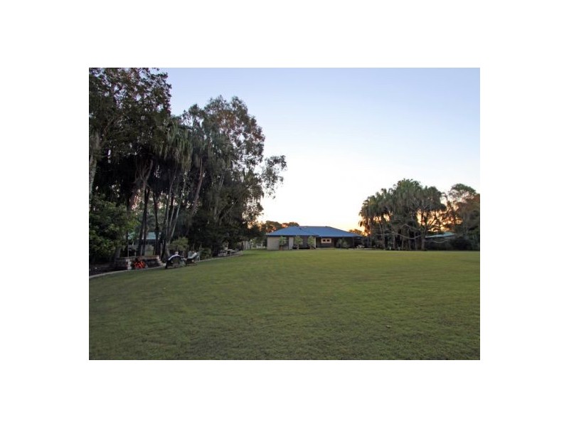 12-14 Foxwood Court, Dundowran Beach QLD 4655