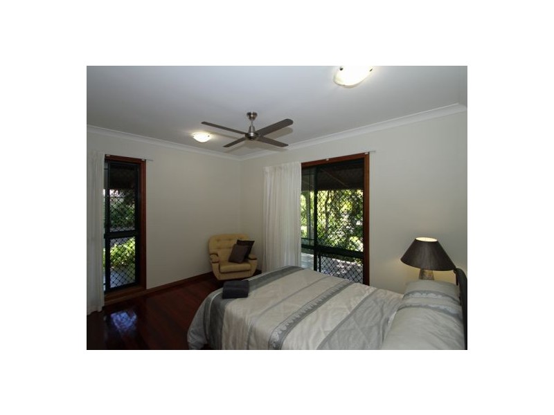 14 Flora Court, Dundowran Beach QLD 4655