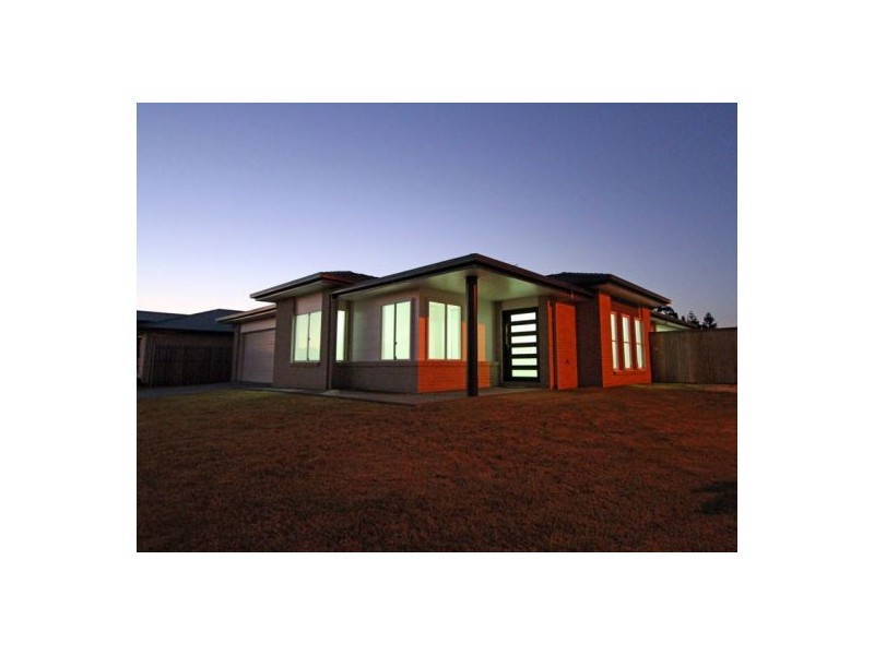 7 Morgan Circuit, Urraween QLD 4655