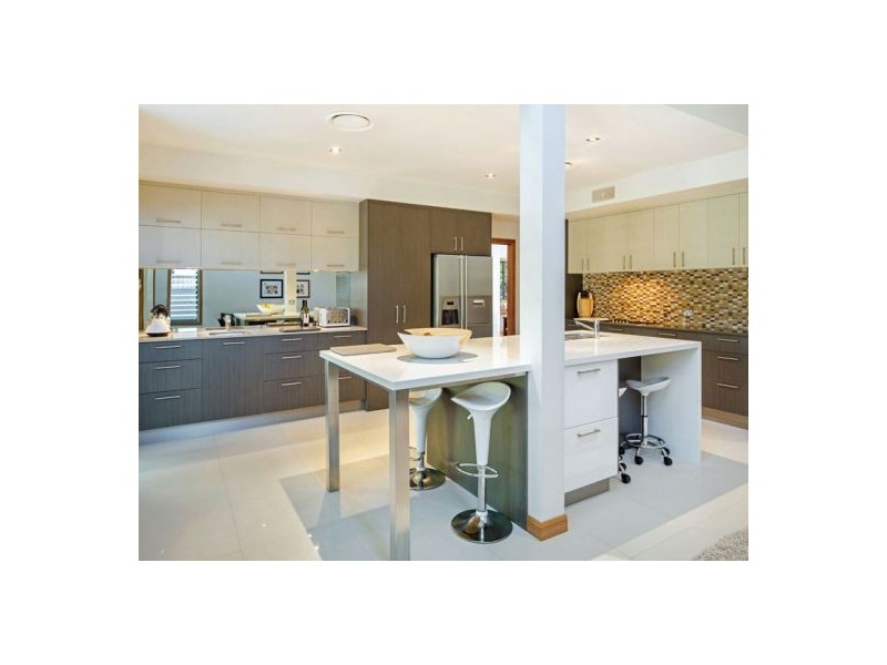 20-22 Foxwood Court, Dundowran Beach QLD 4655