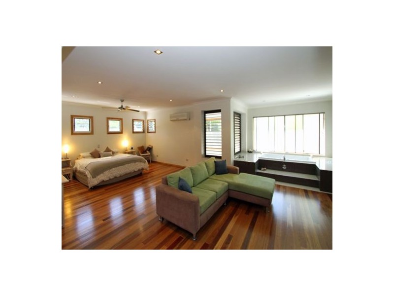 20-22 Foxwood Court, Dundowran Beach QLD 4655