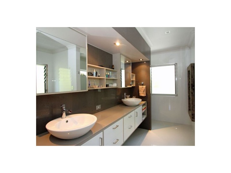 20-22 Foxwood Court, Dundowran Beach QLD 4655