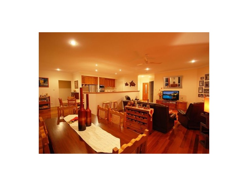 9 Cove Boulevard, River Heads QLD 4655