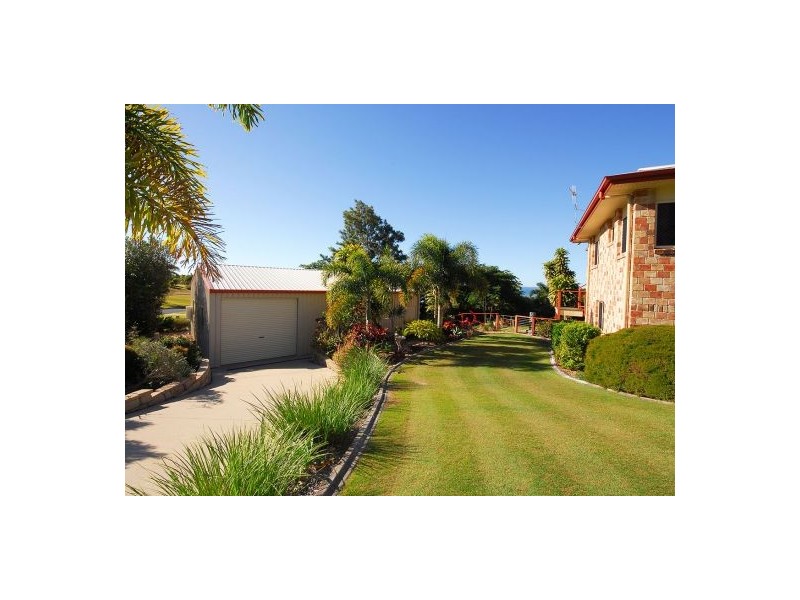 9 Cove Boulevard, River Heads QLD 4655