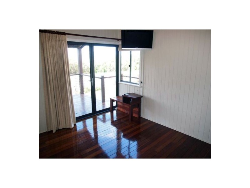 195 Esplanade, Point Vernon QLD 4655