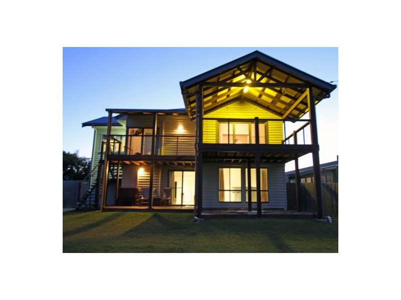 195 Esplanade, Point Vernon QLD 4655