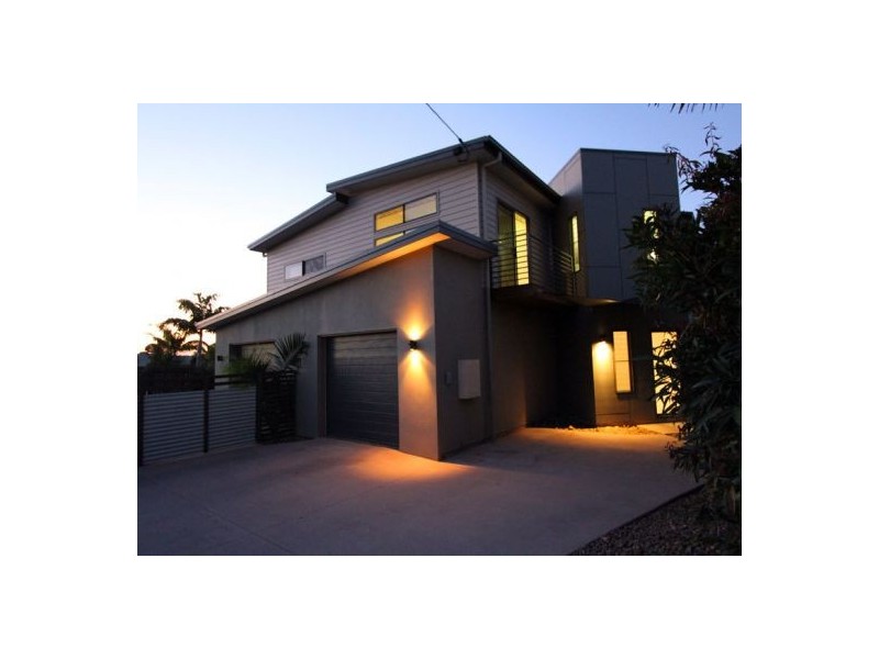 15a Jensen Drive, Urraween QLD 4655