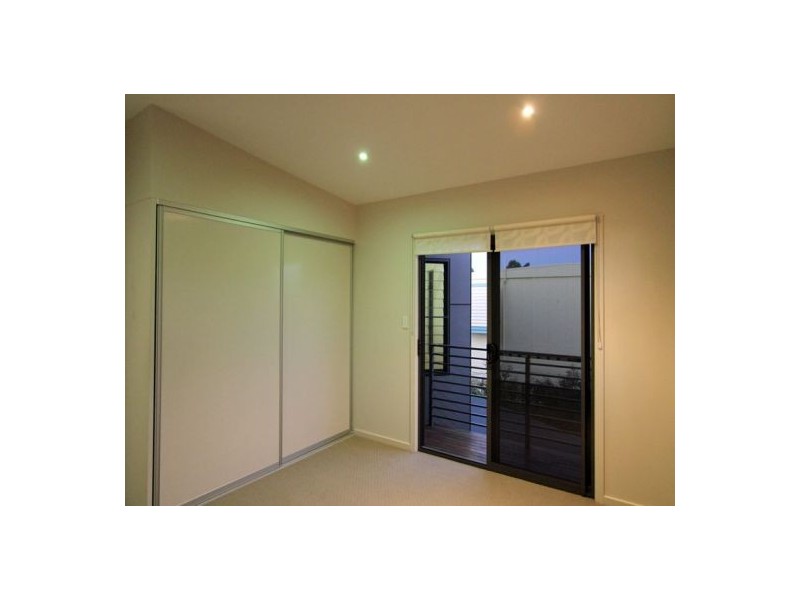 15a Jensen Drive, Urraween QLD 4655