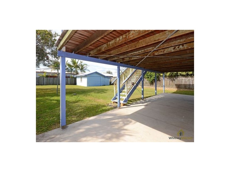 34 Edward St, Urangan QLD 4655