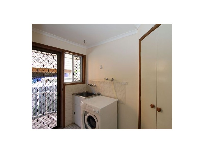 41 Helsham St, Point Vernon QLD 4655