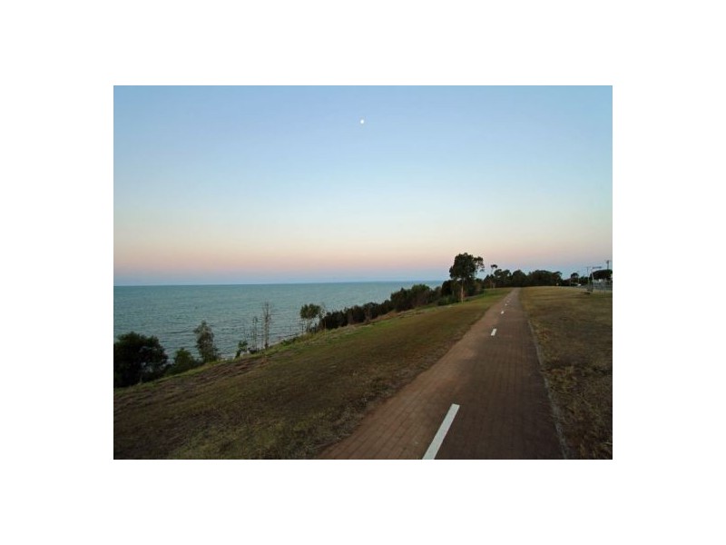 41 Helsham St, Point Vernon QLD 4655