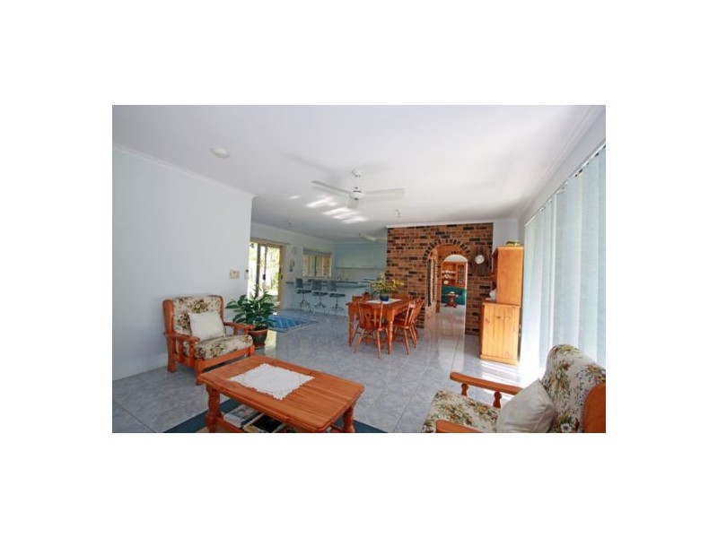 35 Orchid Avenue, Urangan QLD 4655