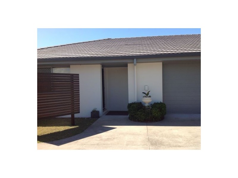 2/62 St Joseph Drive, Urraween QLD 4655