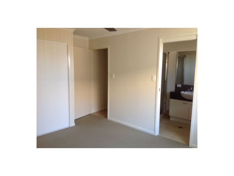 2/62 St Joseph Drive, Urraween QLD 4655