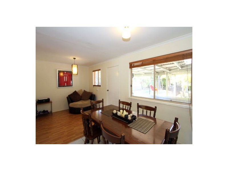8 Andrea Court, Kawungan QLD 4655