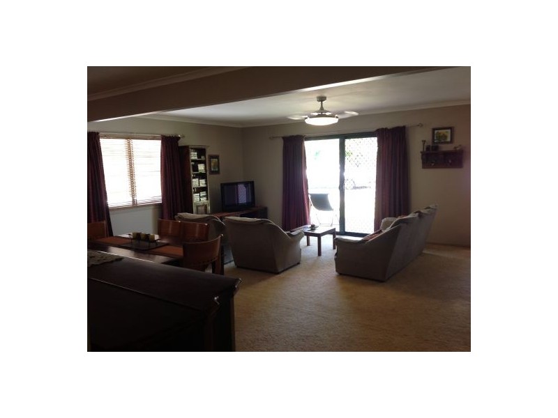 25 Leslie Lane, Scarness QLD 4655