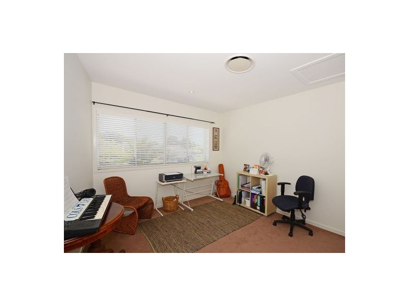 4/8 Hervey Street, Scarness QLD 4655