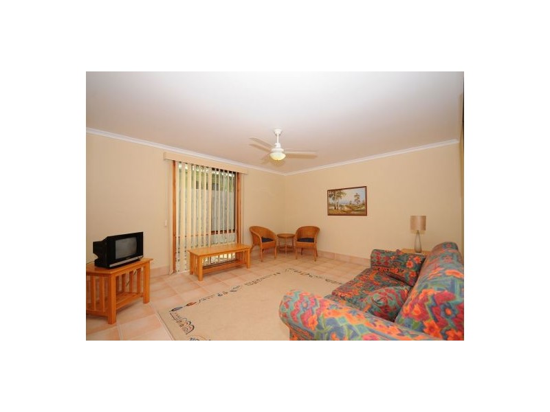 18 Ries Road, Toogoom QLD 4655