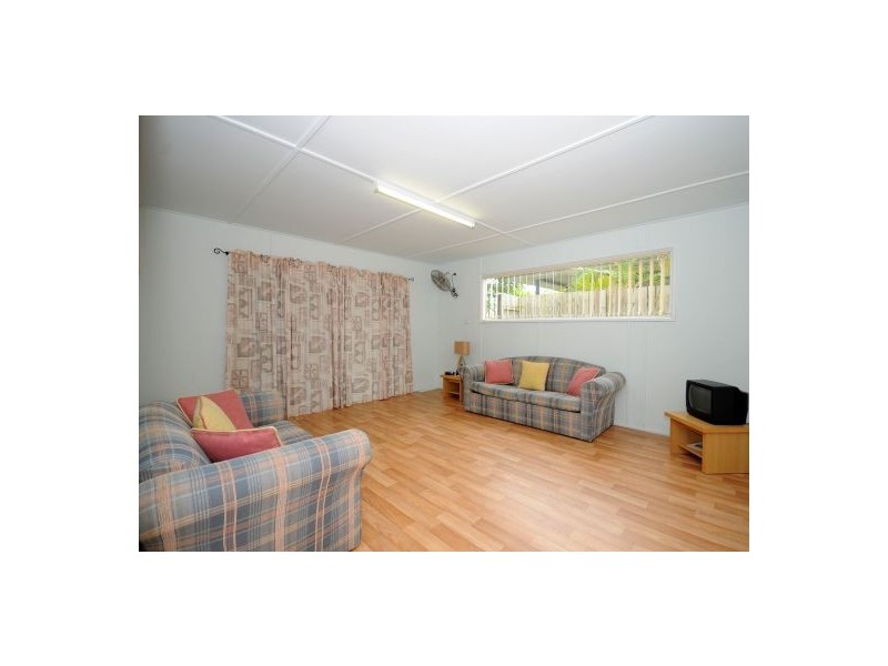 18 Ries Road, Toogoom QLD 4655