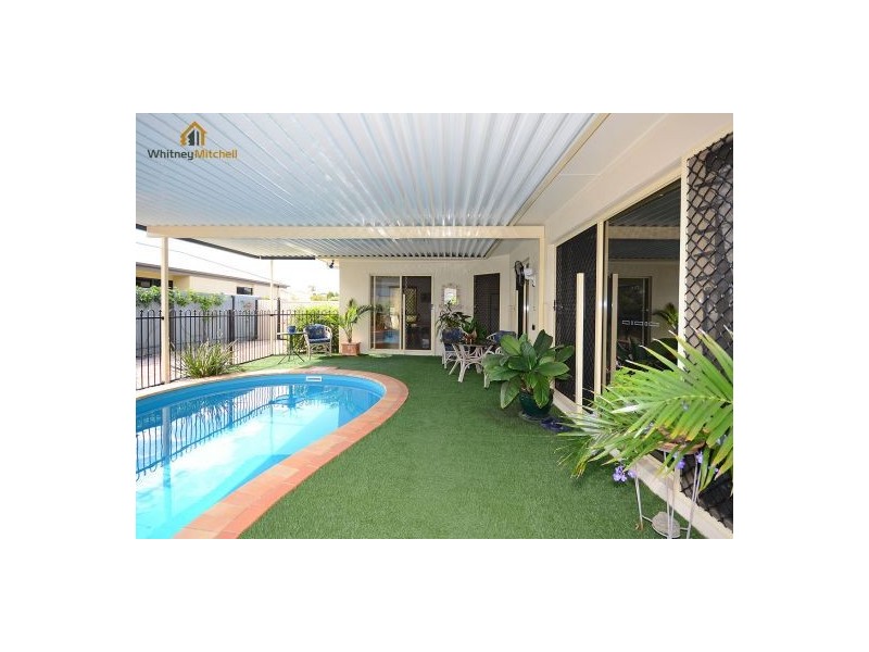14 Jonwest Close, Torquay QLD 4655