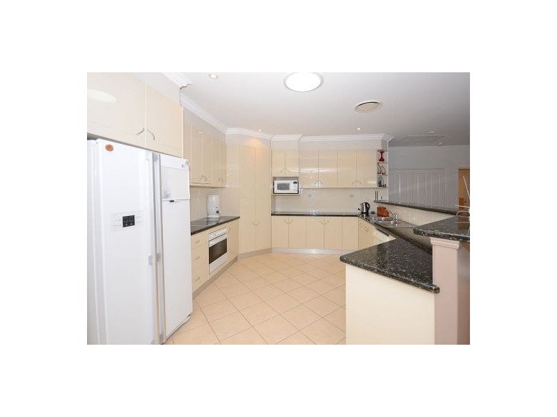 14 Jonwest Close, Torquay QLD 4655