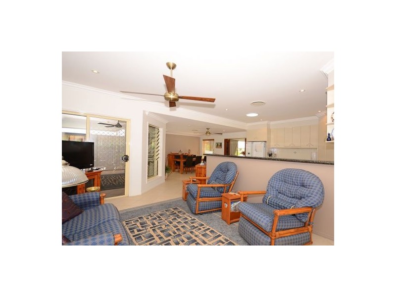 14 Jonwest Close, Torquay QLD 4655