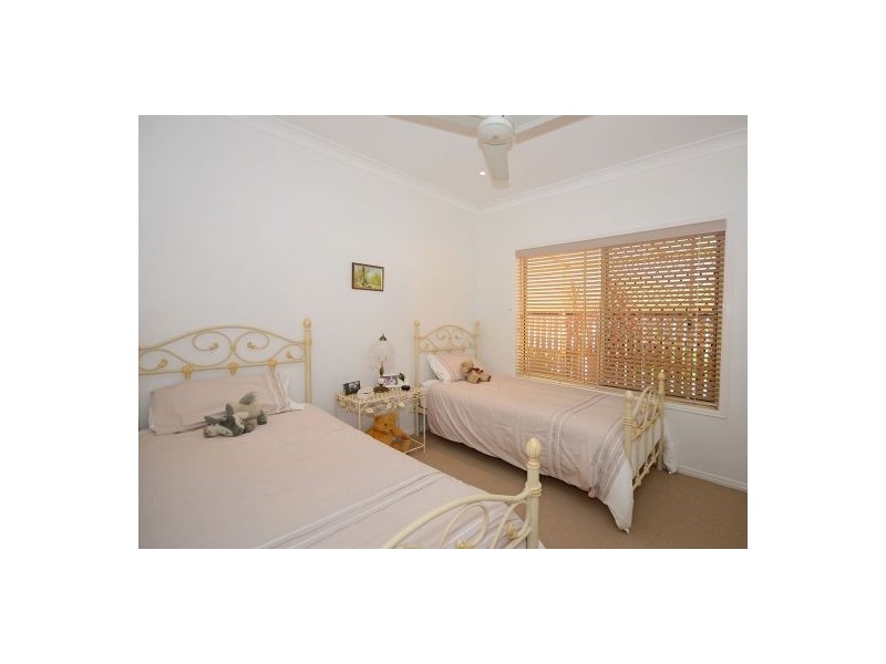 14 Jonwest Close, Torquay QLD 4655