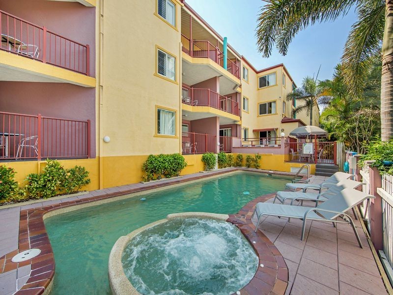 396 Esplanade, Torquay QLD 4655