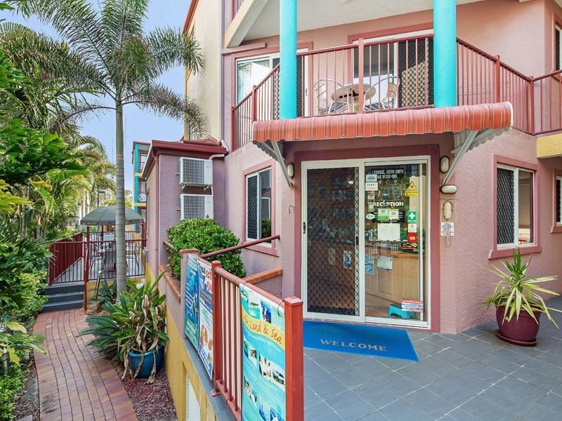 396 Esplanade, Torquay QLD 4655