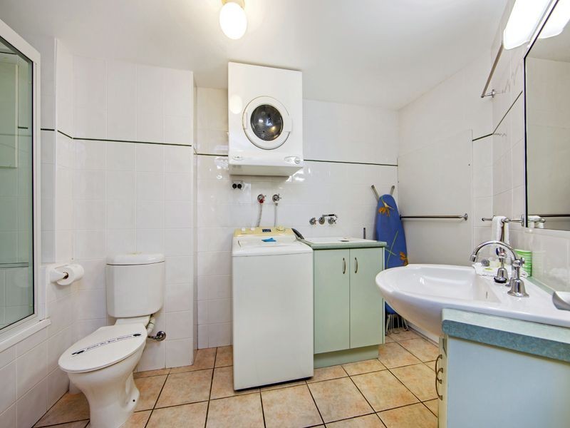 396 Esplanade, Torquay QLD 4655