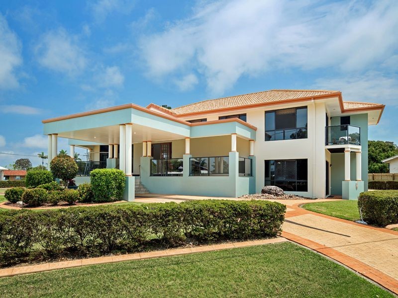 43 Esplanade, Point Vernon QLD 4655